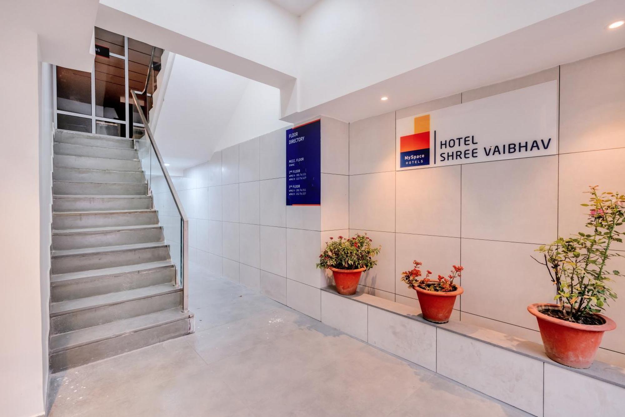 Myspace Hotel Shree Vaibhav Nagpur Zewnętrze zdjęcie