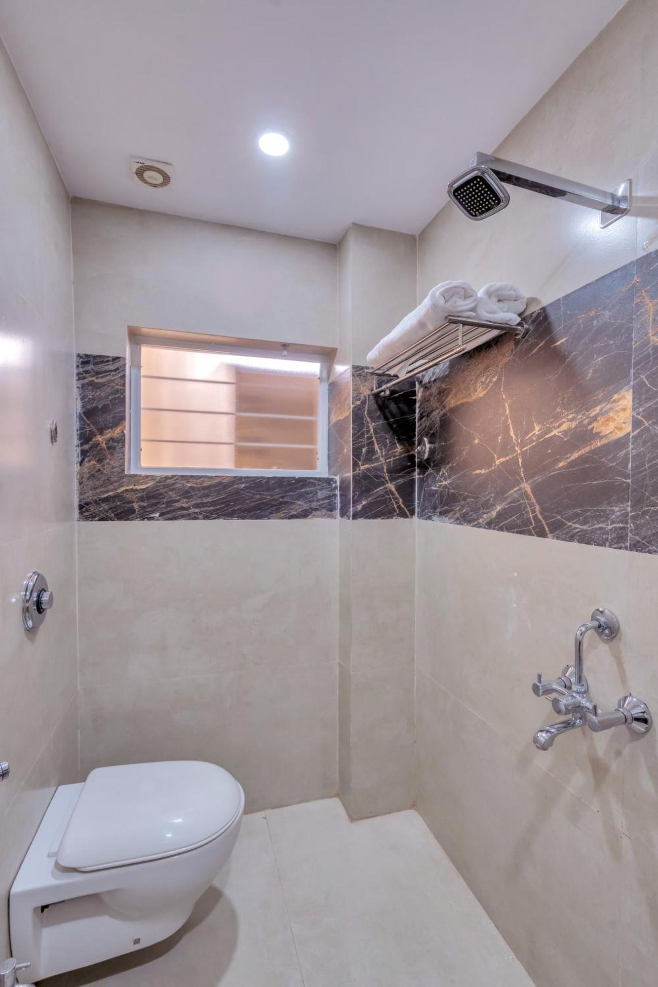 Myspace Hotel Shree Vaibhav Nagpur Zewnętrze zdjęcie
