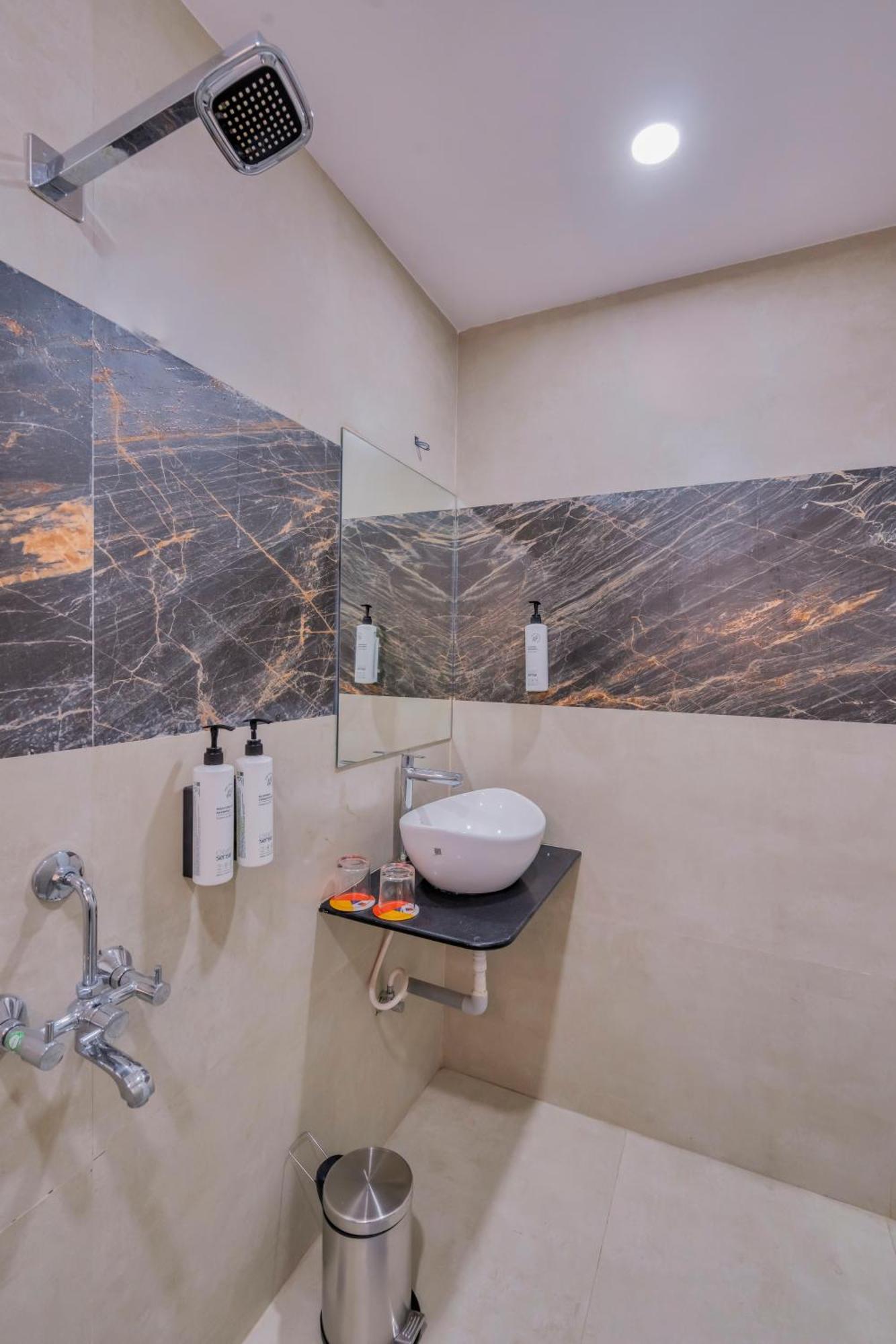 Myspace Hotel Shree Vaibhav Nagpur Zewnętrze zdjęcie