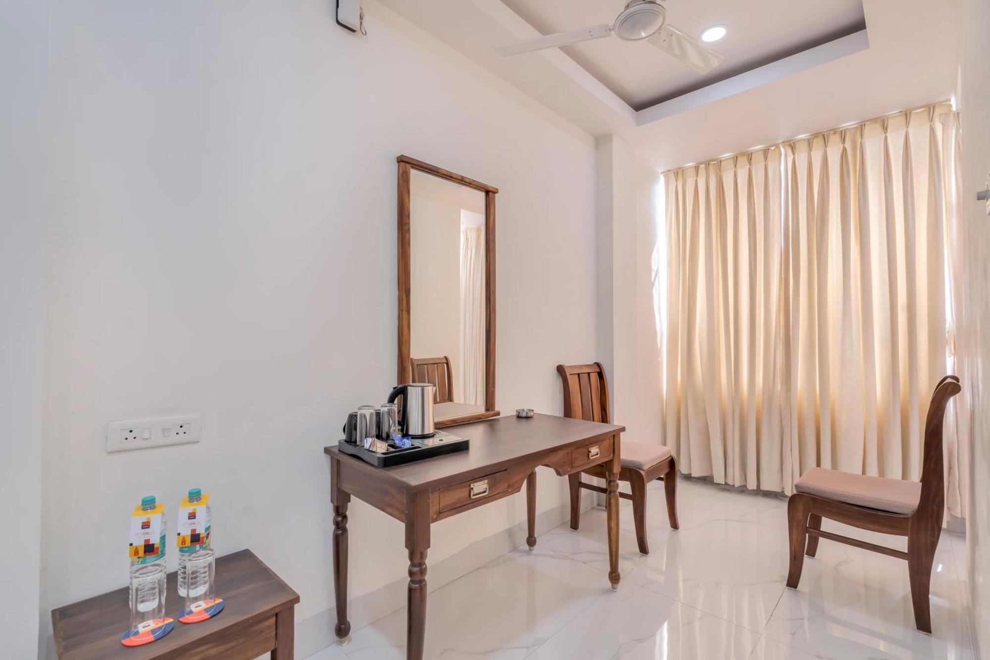 Myspace Hotel Shree Vaibhav Nagpur Zewnętrze zdjęcie