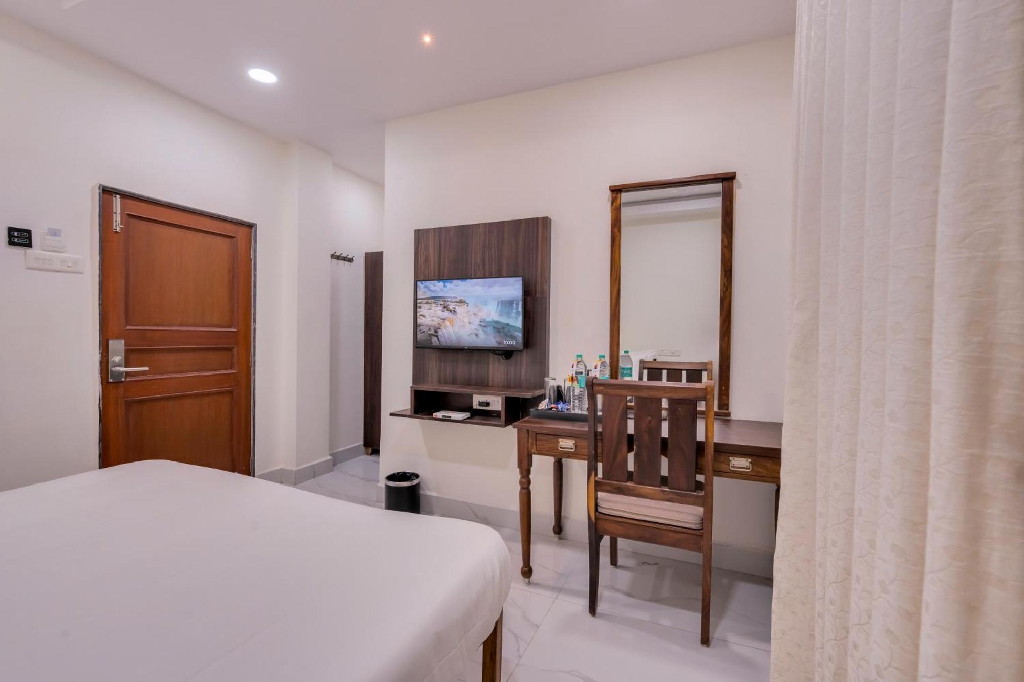 Myspace Hotel Shree Vaibhav Nagpur Zewnętrze zdjęcie