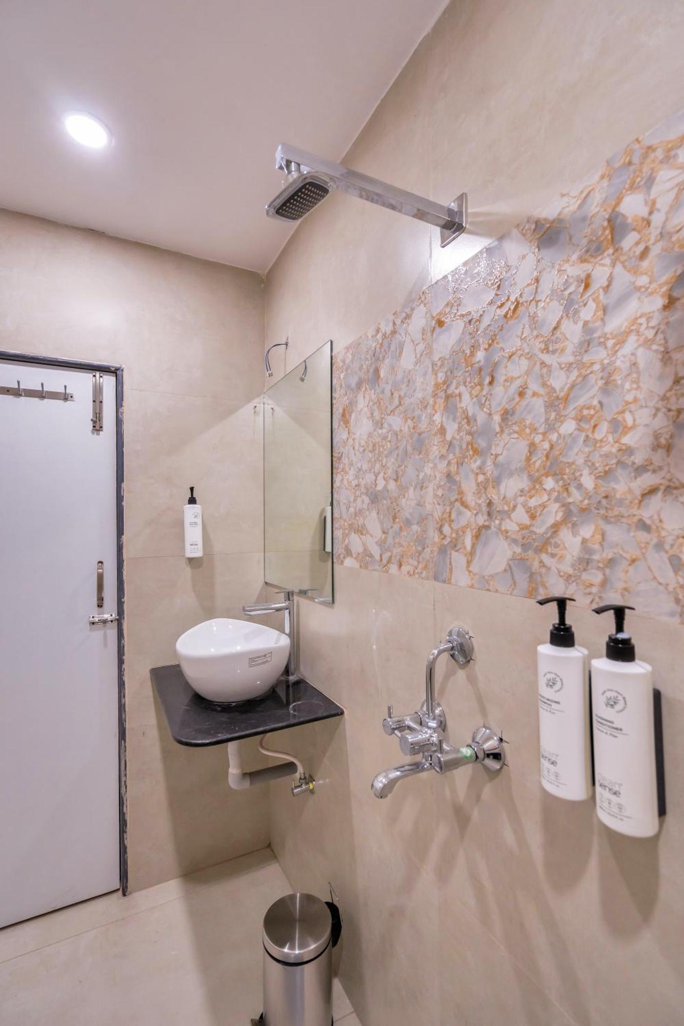 Myspace Hotel Shree Vaibhav Nagpur Zewnętrze zdjęcie