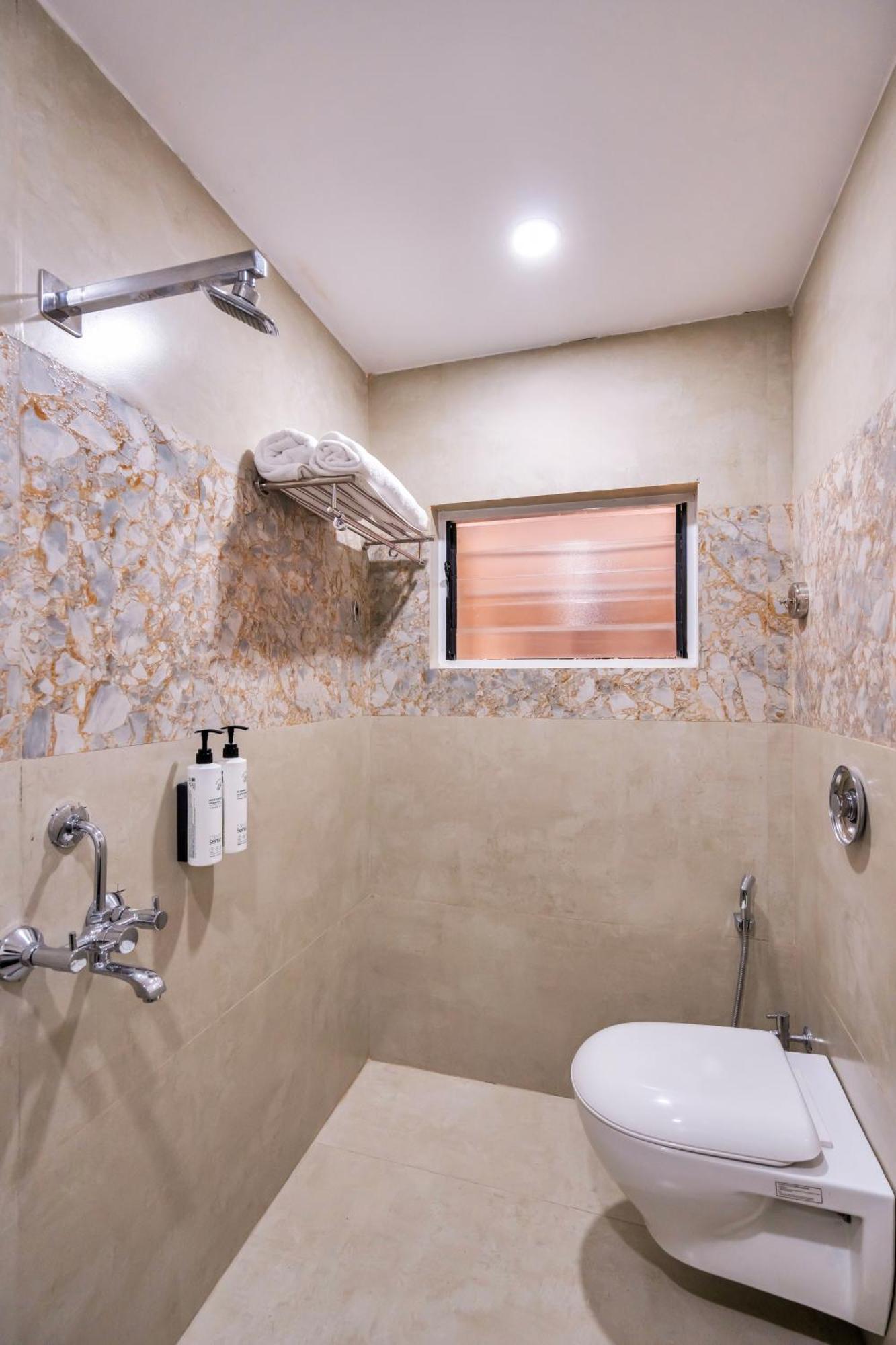 Myspace Hotel Shree Vaibhav Nagpur Zewnętrze zdjęcie